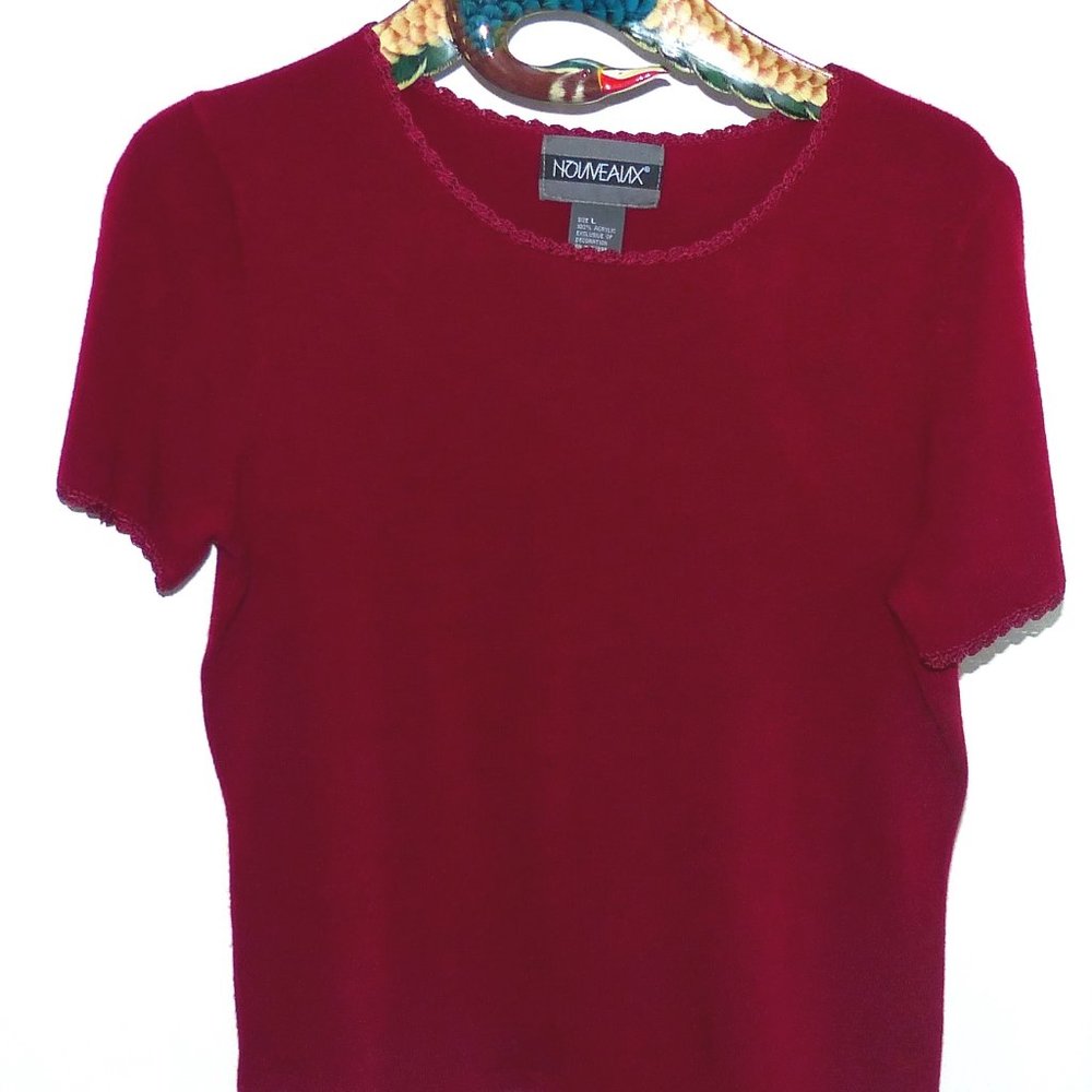 Nouveaux Burgandy short Sleeve Soft Sweater Size Large Neck & Sleeve Embellished